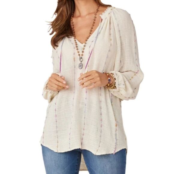 Democracy Woven Split V-Neck 3/4 Blouson Sleeve Crochet Edge Woven Top - Picture 1 of 15